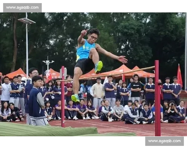 聚焦田径锦标赛赛场风云展现运动员拼搏精神与竞技之美 - 副本 聚焦田径锦标赛赛场风云展现运动员拼搏精神与竞技之美 - 副本