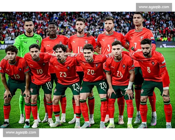 激烈角逐的足球小组赛精彩瞬间与球队表现全解析 - 副本 (3)